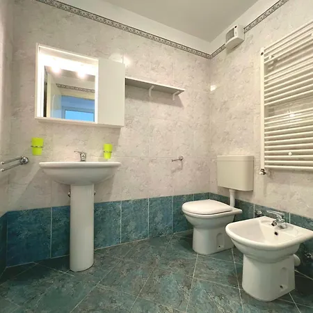 Costa Azzurra Beach Apartments * Grado