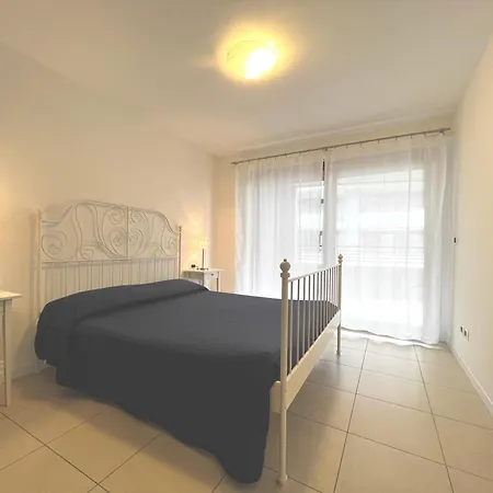 Costa Azzurra Beach Apartments Appartement Grado