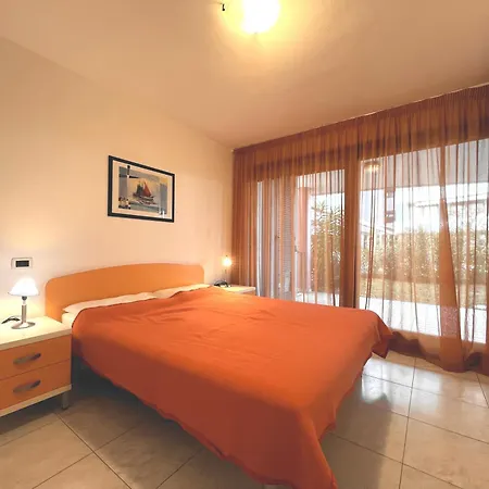 Costa Azzurra Beach Apartments Grado