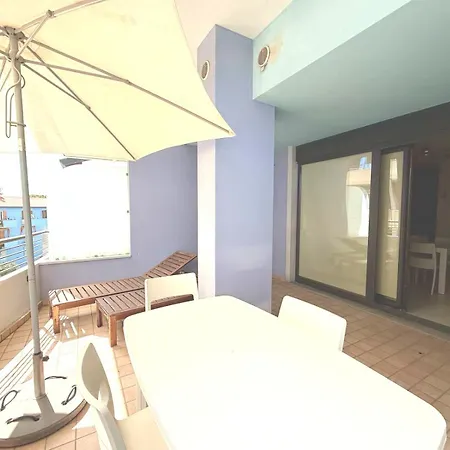 Costa Azzurra Beach Apartments Appartement Grado